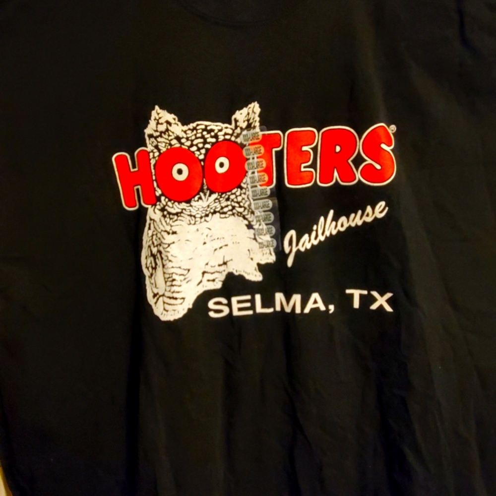 Hooters T-Shirt From Selma, TX (Jailhouse) - NWT (24)